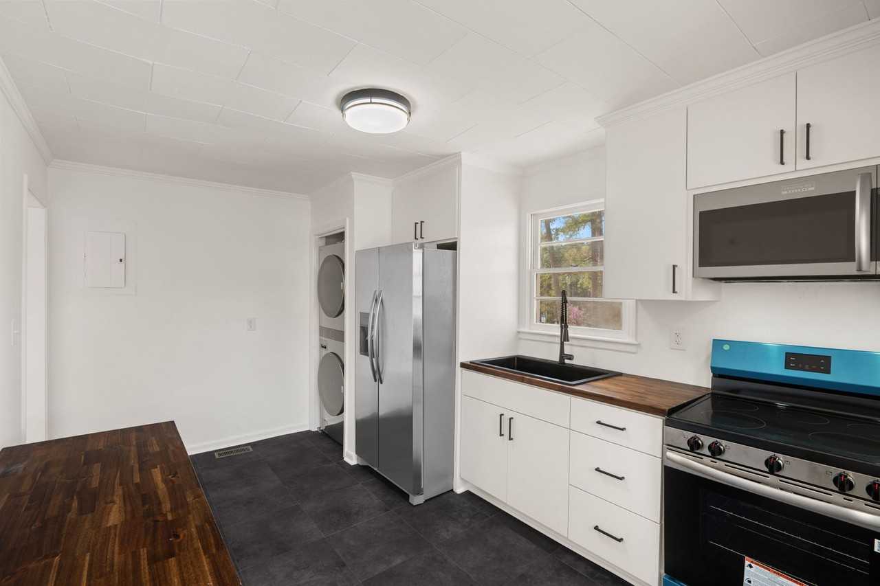 405 Moline St - Photo 7 of 18