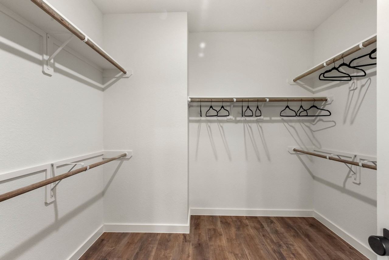 1789 N Peach Creek Dr - Photo 4 of 50