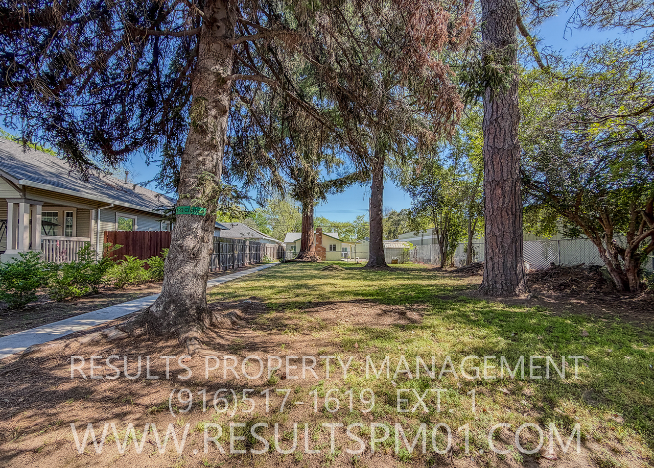 133 Clinton Ave - Photo 2 of 22