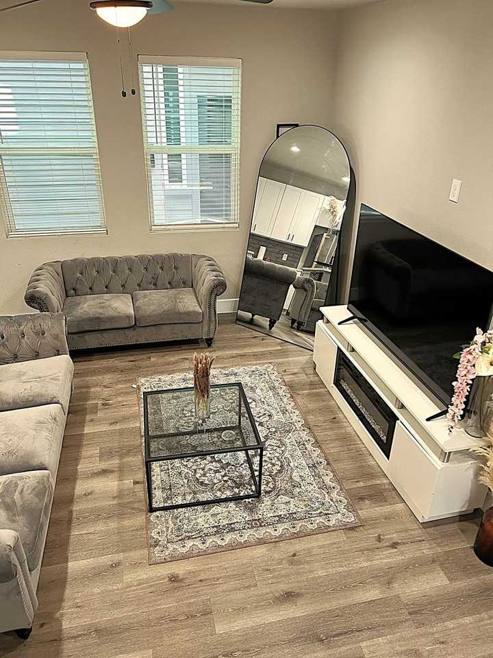 19106 Sears Dr #B - Photo 3 of 39