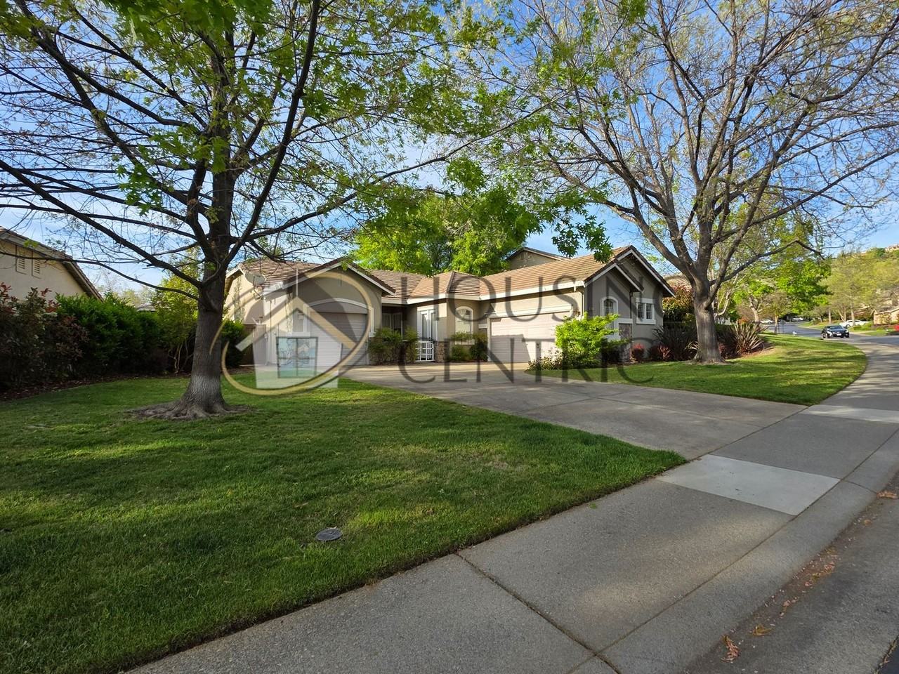 3411 Cabrito Dr - Photo 2 of 36