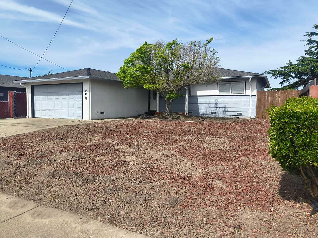 2275 Cypress Ave - Photo 3 of 50