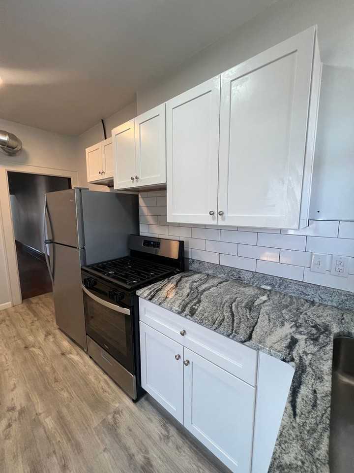 196 Miller Ave - Photo 2 of 23