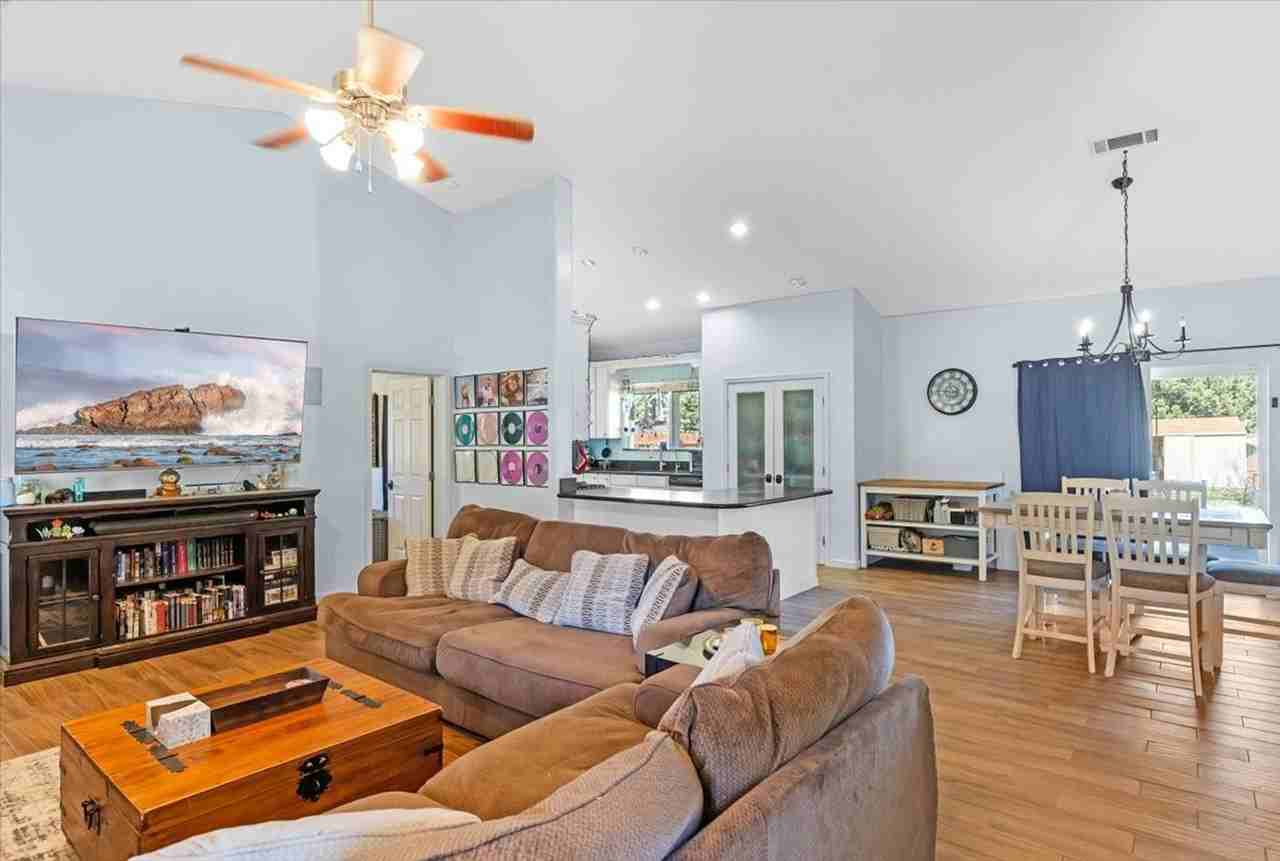 17161 Bold Venture Dr - Photo 7 of 44