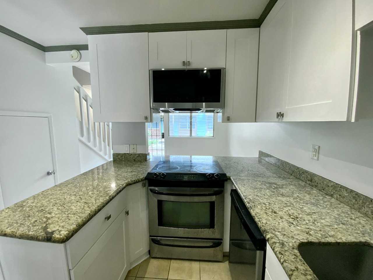 94-1436 Lanikuhana Ave #468 - Photo 3 of 15