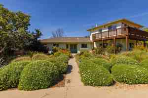 featured image of 1121 Mercer Ave