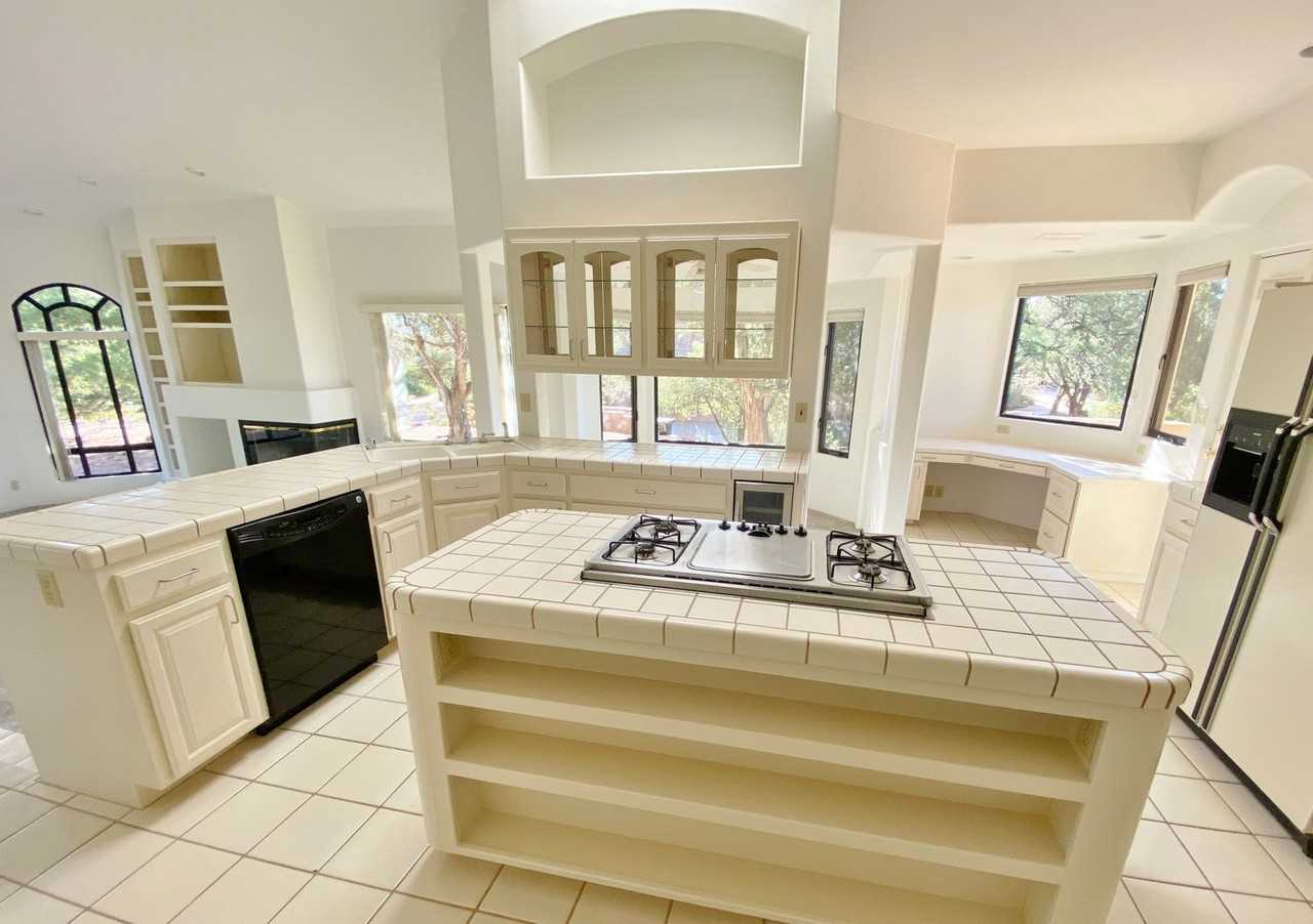 115 Linda Vis - Photo 7 of 33