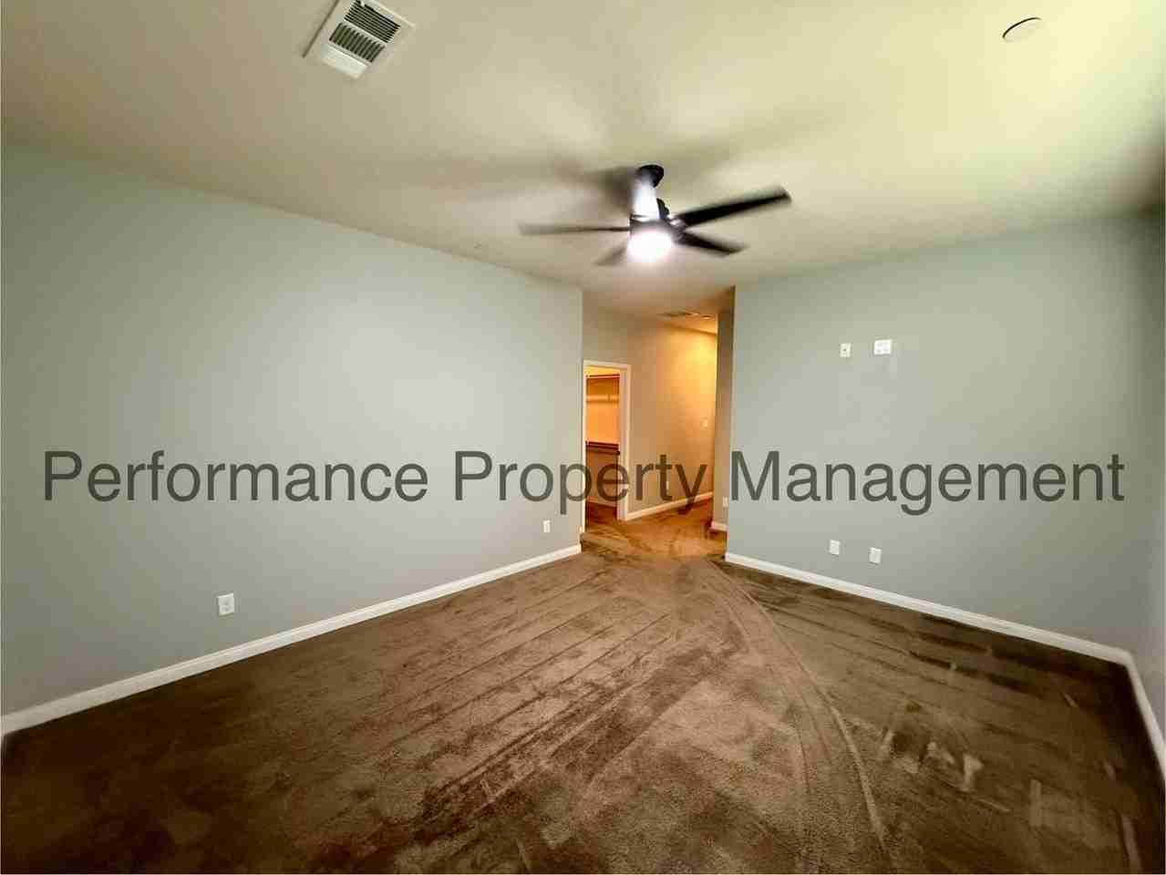 9008 Jacob St - Photo 7 of 20