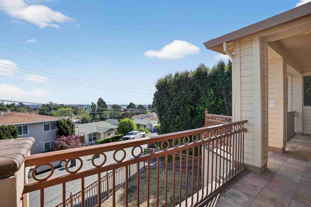 2230 Sol St - Photo 2 of 24