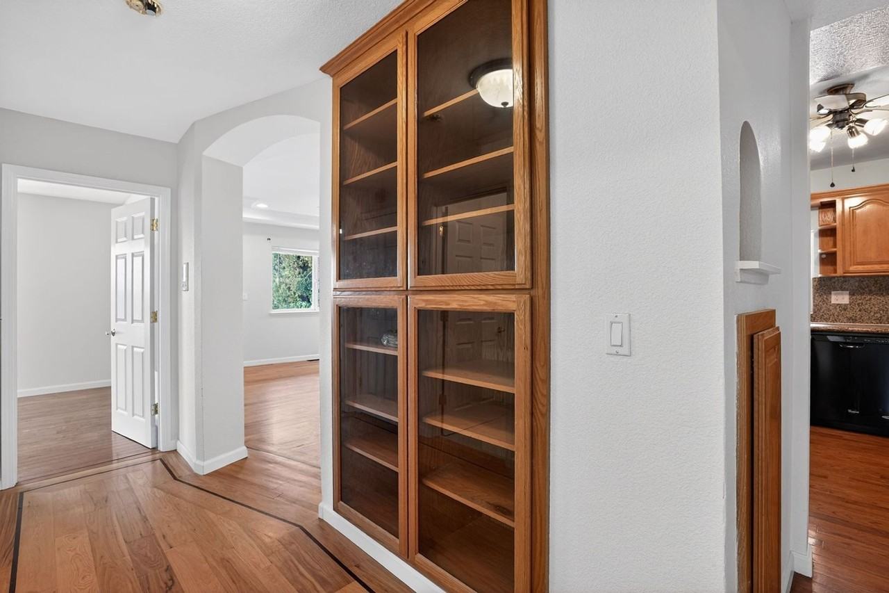 2230 Sol St - Photo 7 of 24