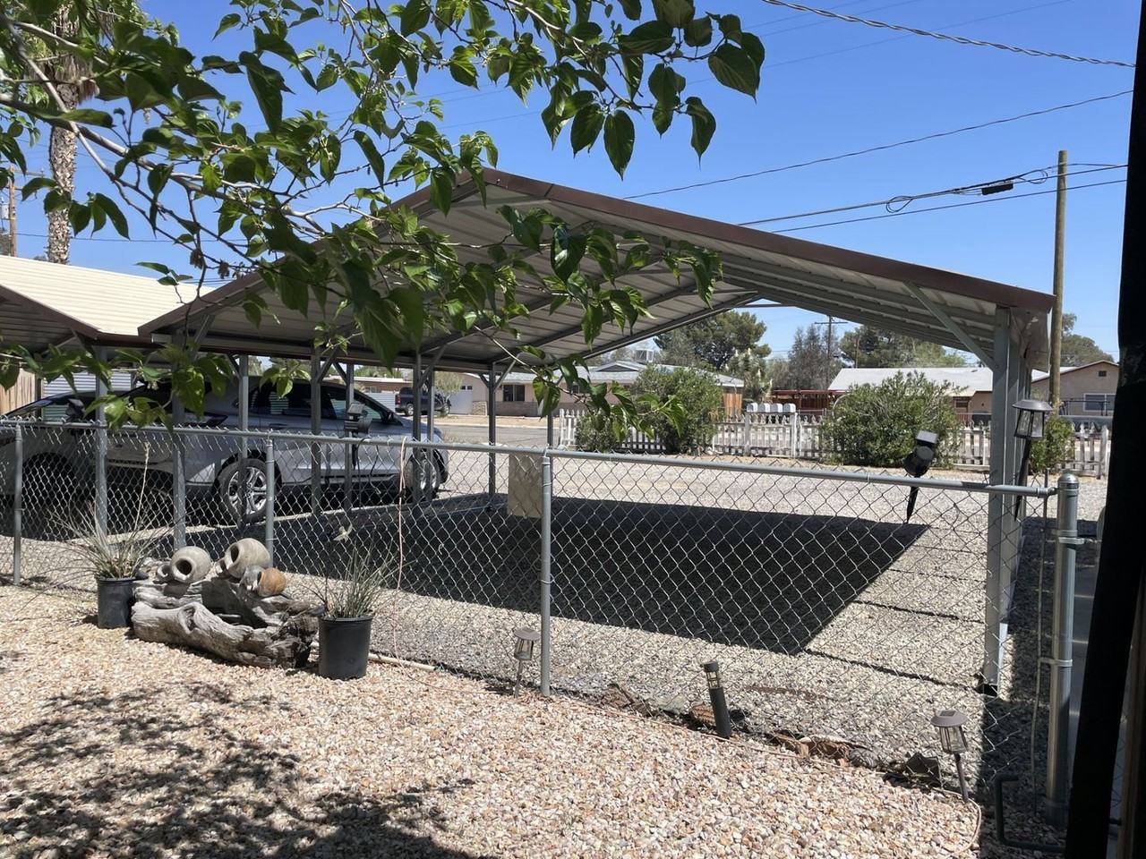 741 S Allen St - Photo 2 of 24