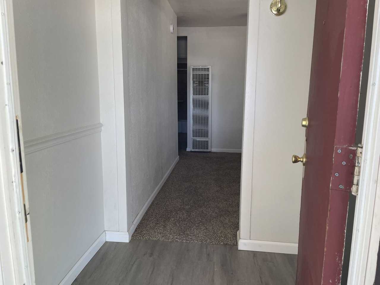 741 S Allen St - Photo 3 of 24