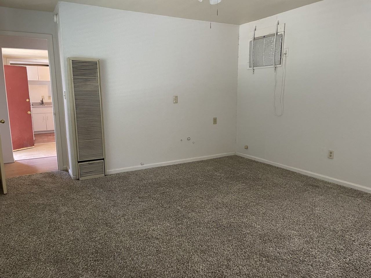 741 S Allen St - Photo 5 of 10
