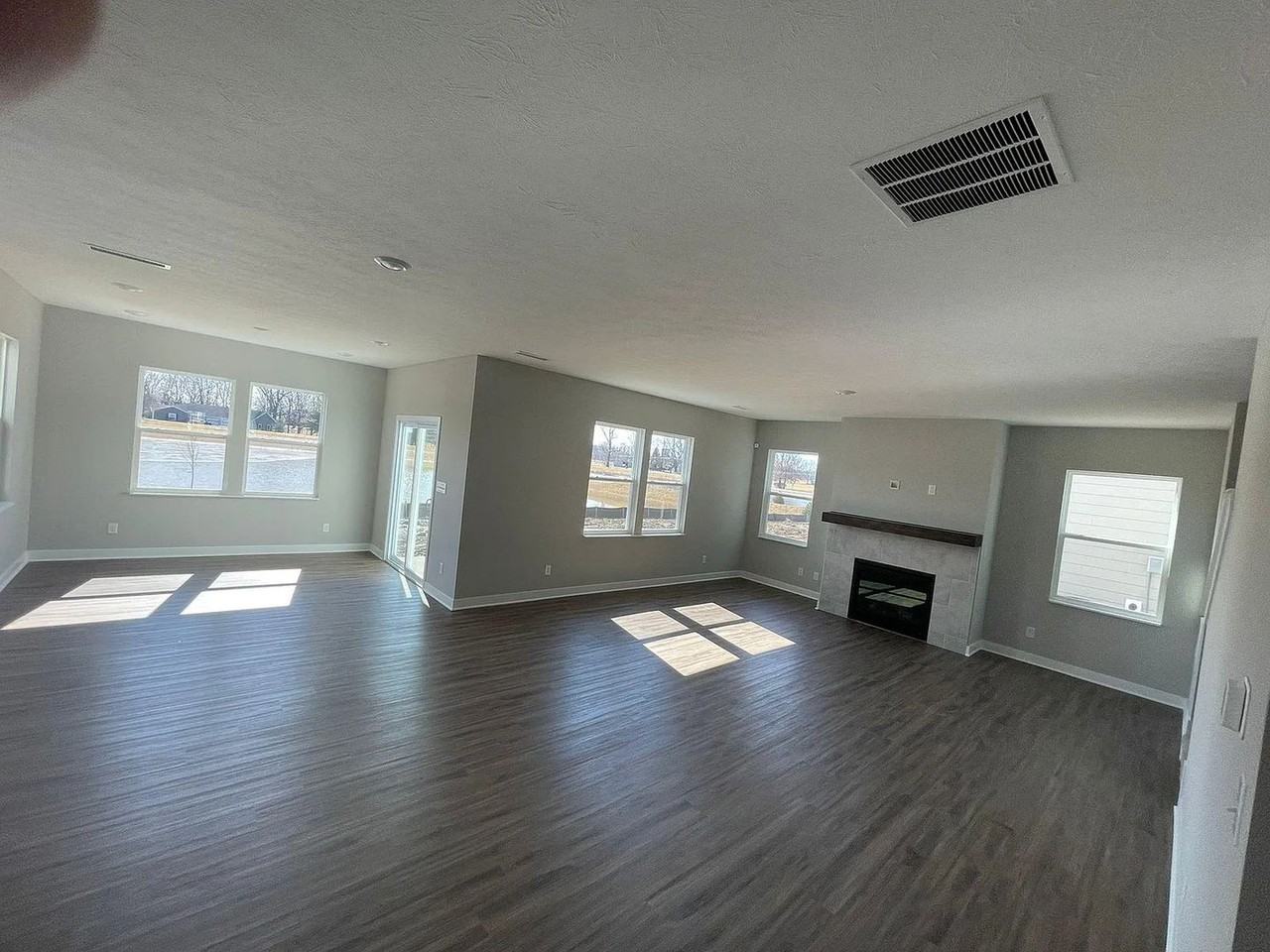 17195 Seaboard Pl - Photo 5 of 50