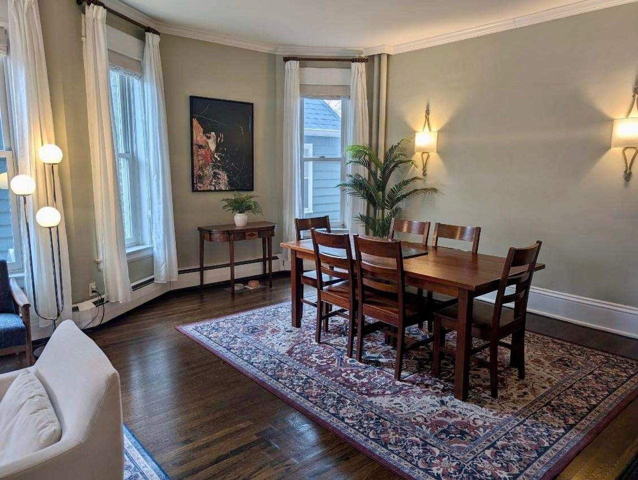 647 Lincoln Ave - Photo 3 of 22