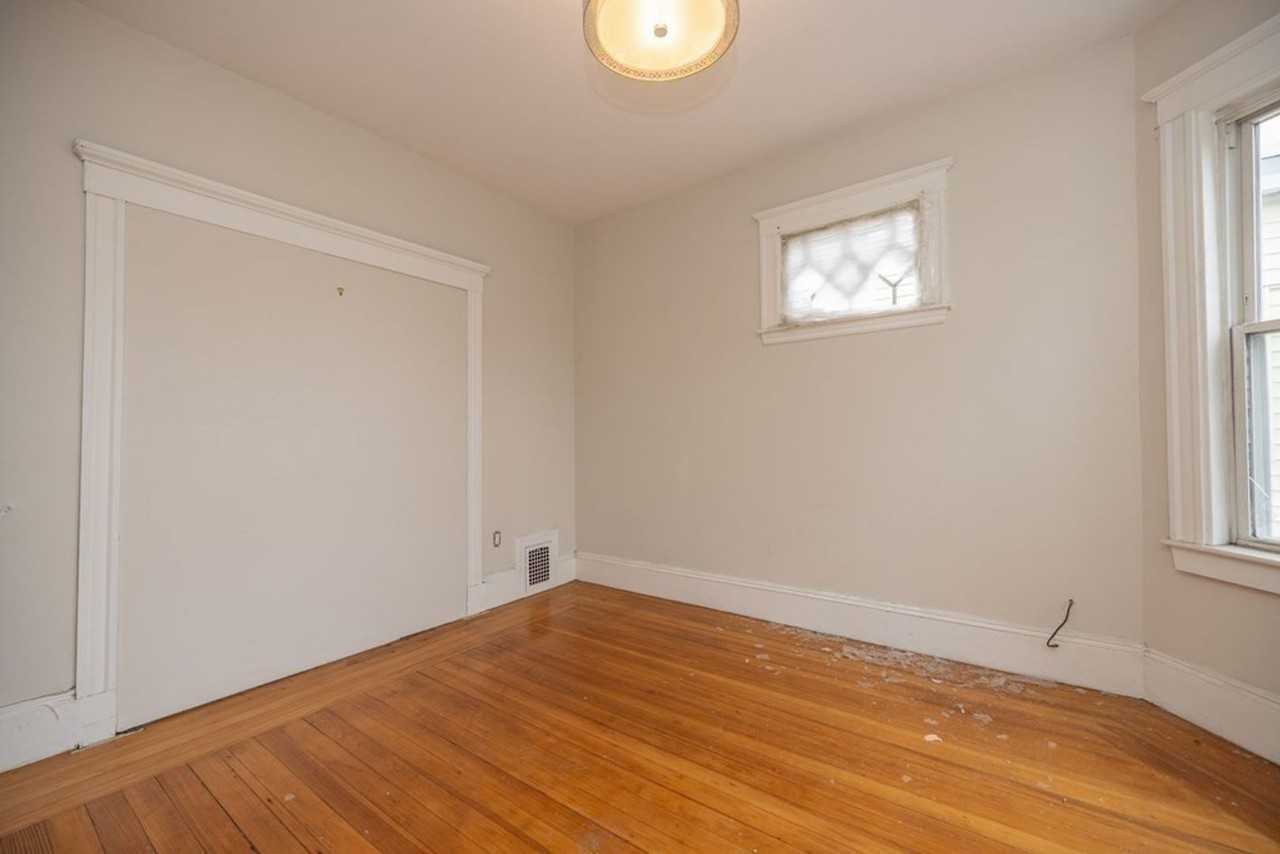 339 Allston St - Photo 4 of 22