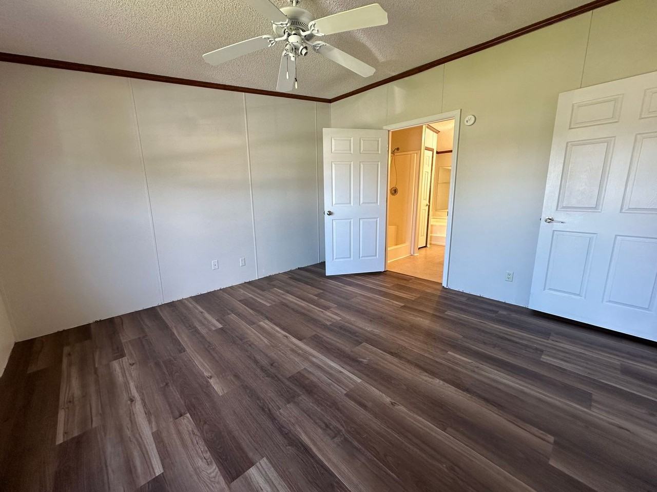 540 Meadstown Rd - Photo 4 of 10