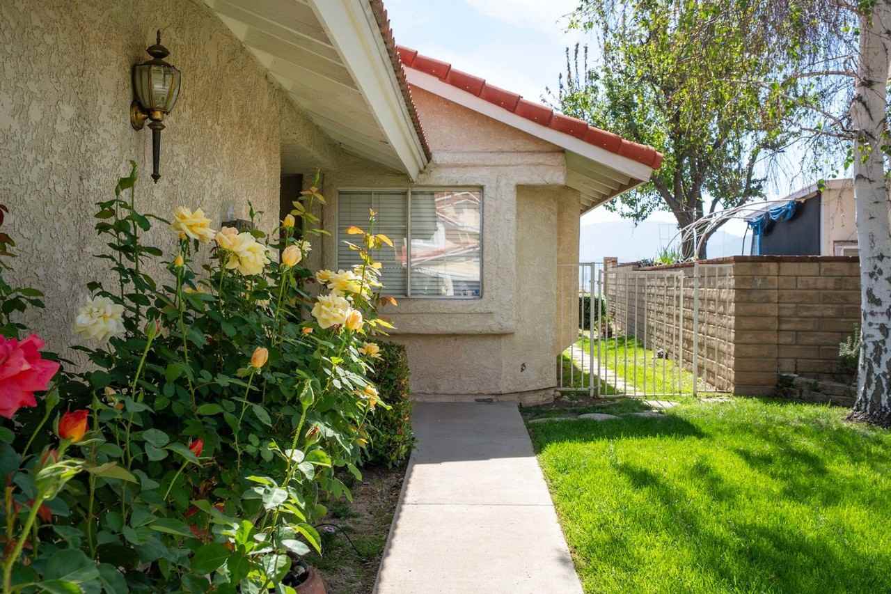 19336 Old Friend Rd - Photo 4 of 30