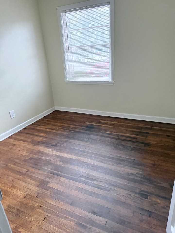 1207 De Renne Dr - Photo 5 of 8