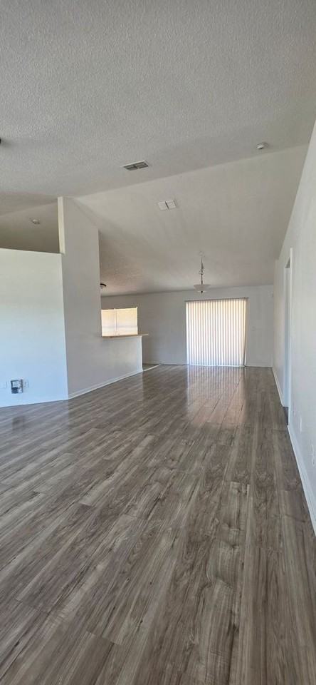 2066 De Carlo Ave - Photo 3 of 23