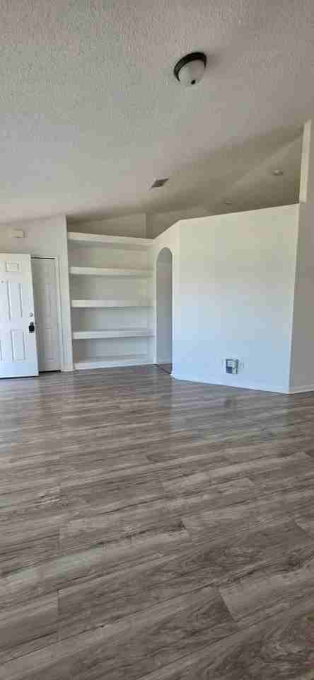 2066 De Carlo Ave - Photo 4 of 23