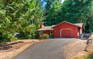 featured image of 781 Ne Woods Pl