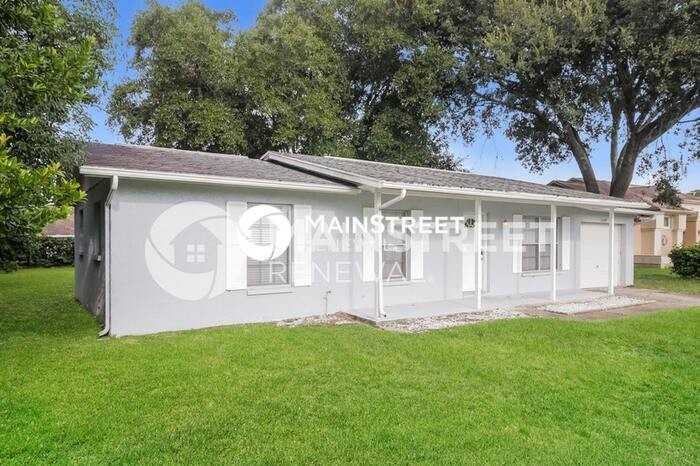 2289 Anchor Ave - Photo 3 of 16