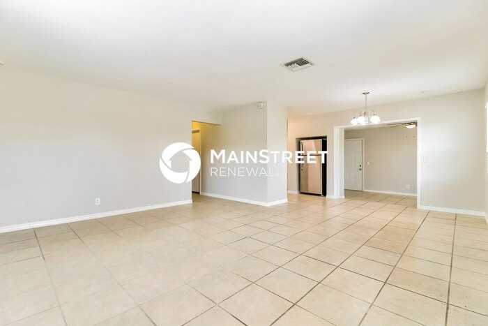 6609 S Mascotte St - Photo 3 of 16