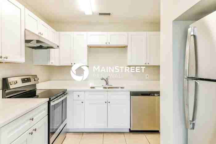 6609 S Mascotte St - Photo 5 of 16