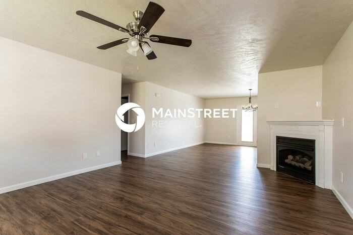 6622 Carina Ln - Photo 4 of 17