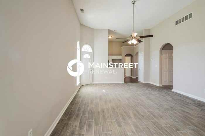 7008 Millers Glen Way - Photo 4 of 17