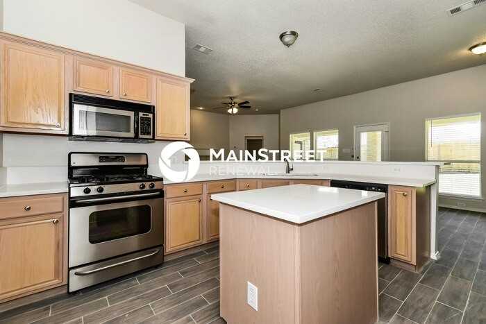 221 Dartmouth Dr - Photo 7 of 17