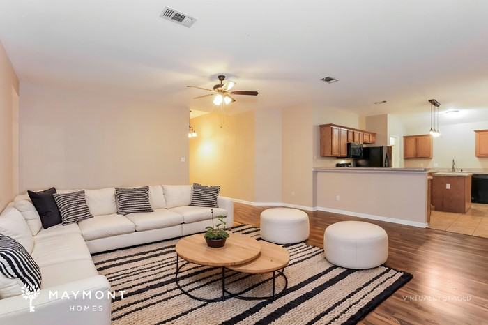 405 Matlock Meadow Dr - Photo 5 of 15