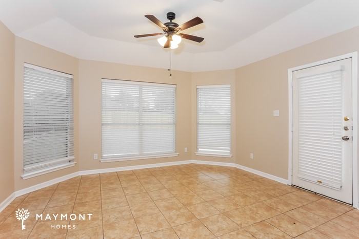 405 Matlock Meadow Dr - Photo 6 of 15