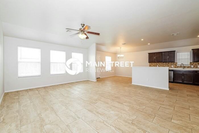 2705 Crystal Pine Dr - Photo 2 of 17