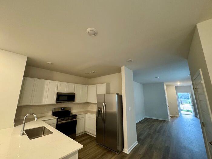 3240 Cool Springs Ave Sw - Photo 5 of 26