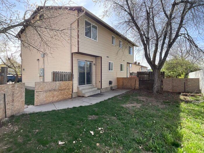 950 E 1225 N #B - Photo 2 of 17