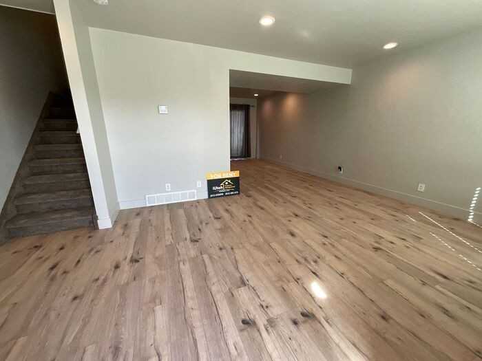 950 E 1225 N #B - Photo 3 of 17