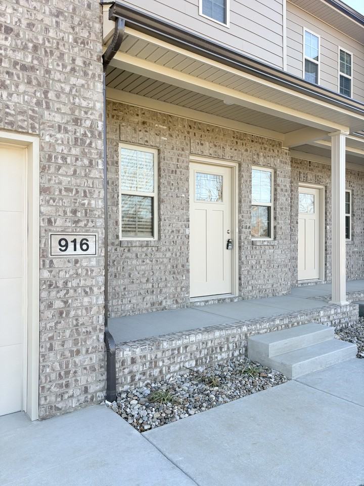 916 Rodeo Ct #916 - Photo 2 of 20