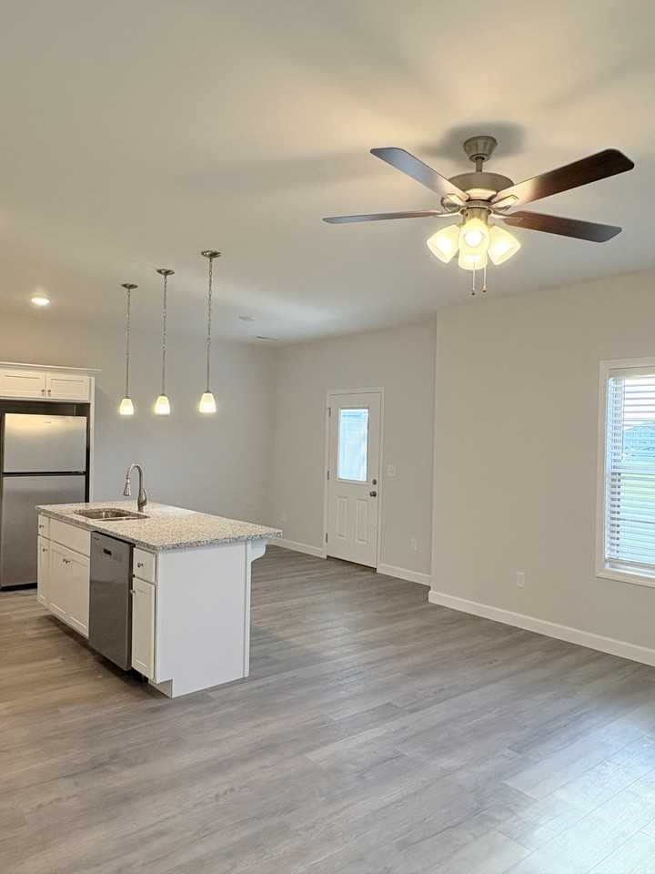 916 Rodeo Ct #916 - Photo 4 of 20