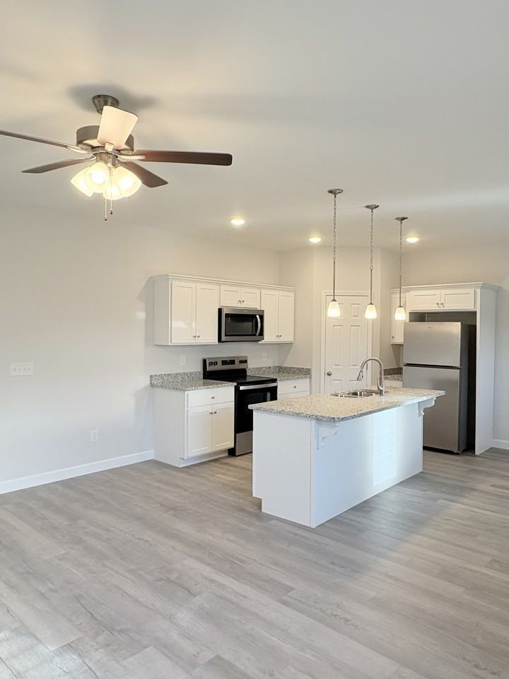 916 Rodeo Ct #916 - Photo 5 of 20