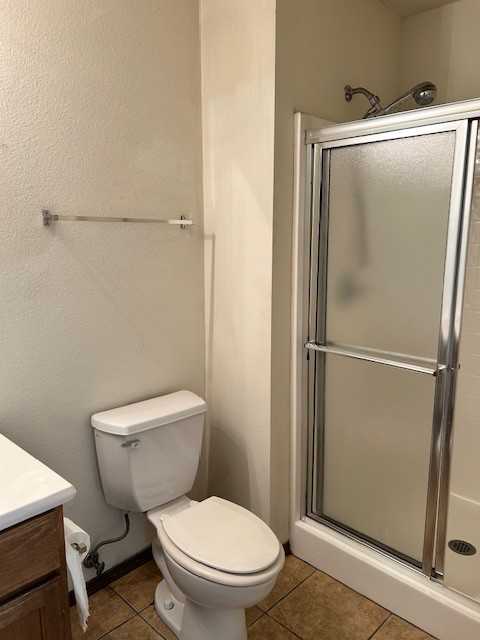 900 Trenton Dr - Photo 4 of 8