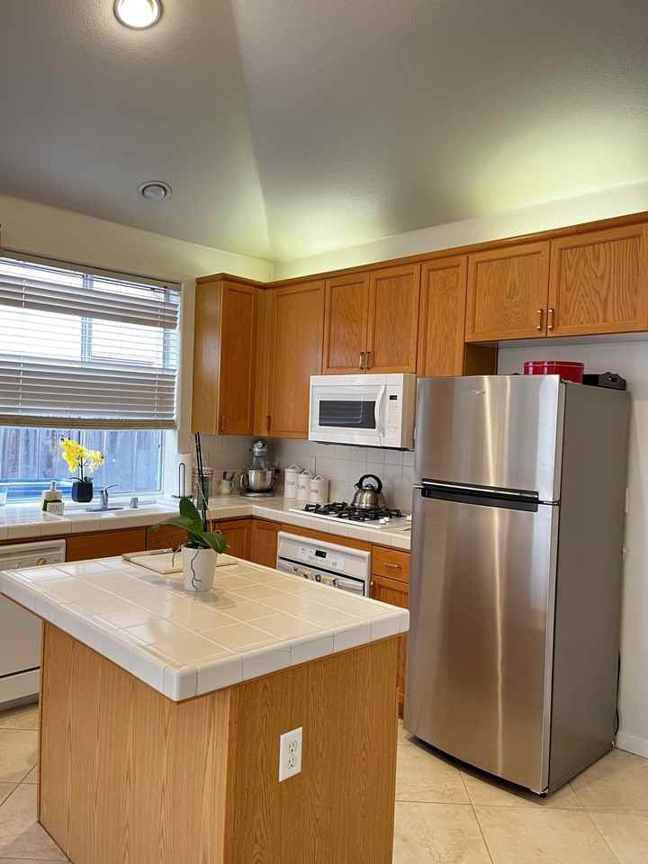 7668 N Bain Ave #NA - Photo 3 of 15