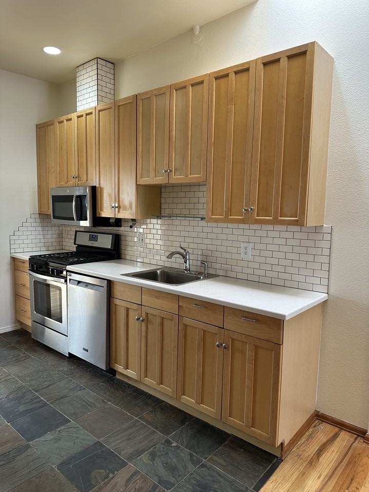 722 W 5th Ave #NA - Photo 4 of 15