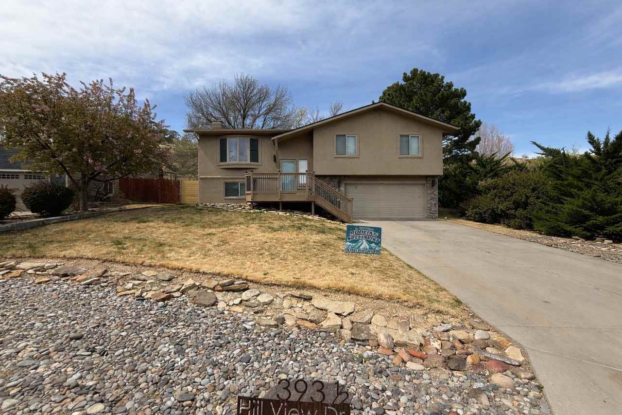 393 1/2 Hill View Dr - Photo 2 of 20