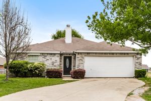 featured image of 813 Huddleston Ct