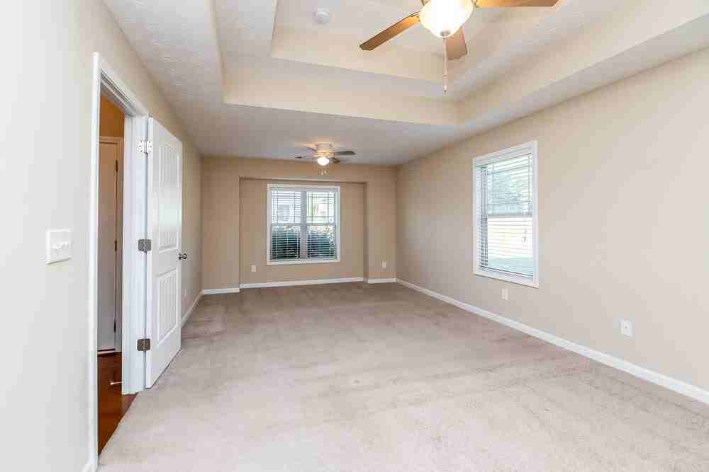 23 Saint Charles Pl - Photo 7 of 16