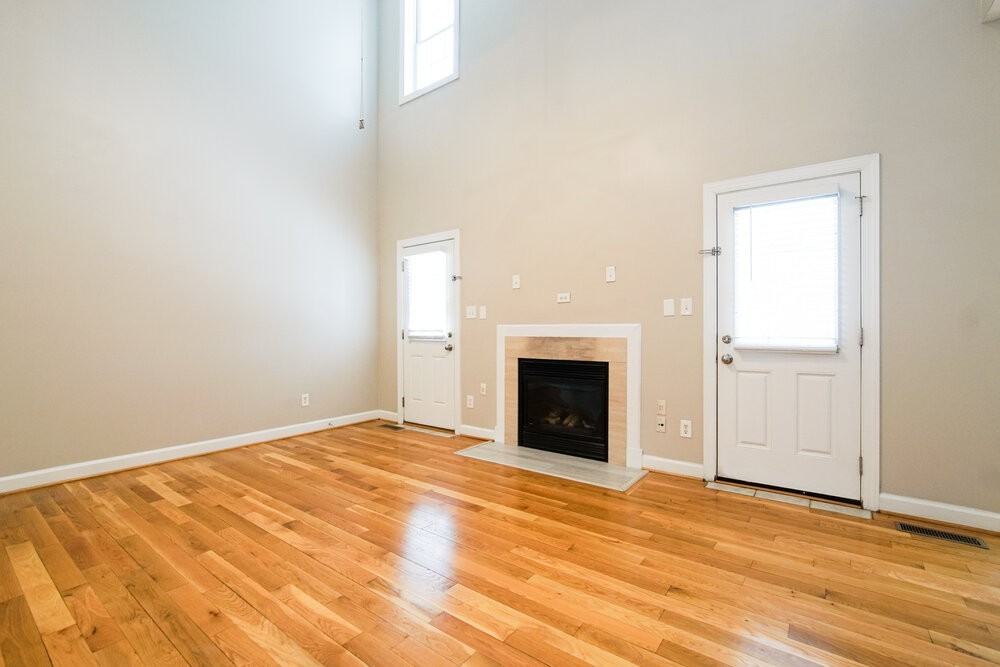 2012 Winston Diamond Ct - Photo 4 of 17