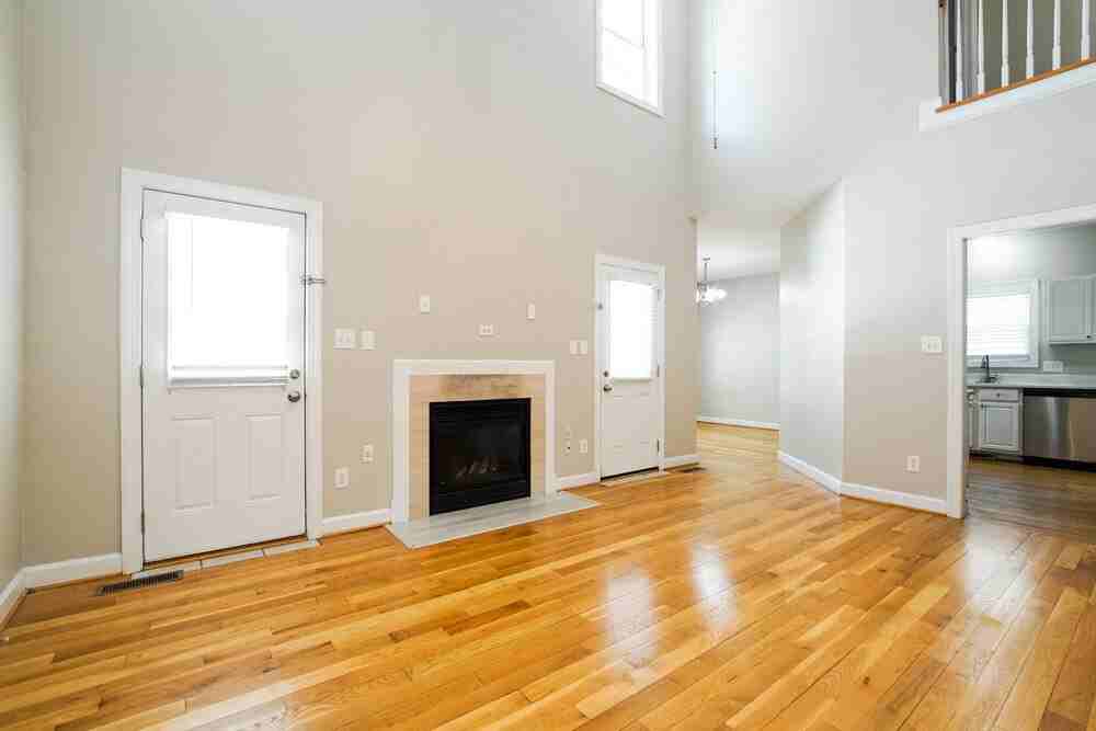 2012 Winston Diamond Ct - Photo 5 of 17