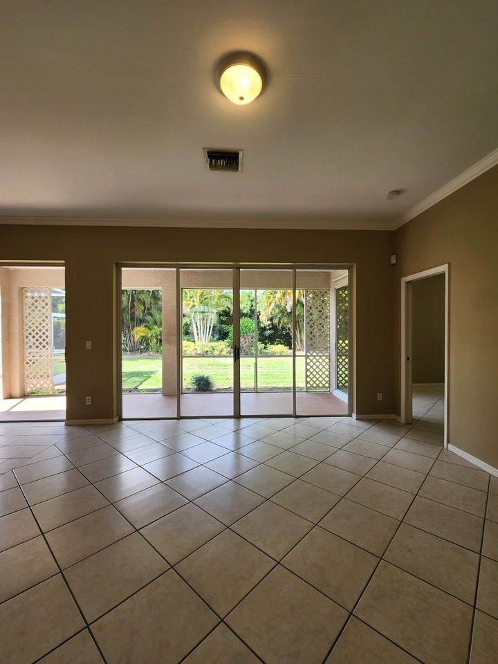 11082 Lakeland Cir #1 - Photo 7 of 26